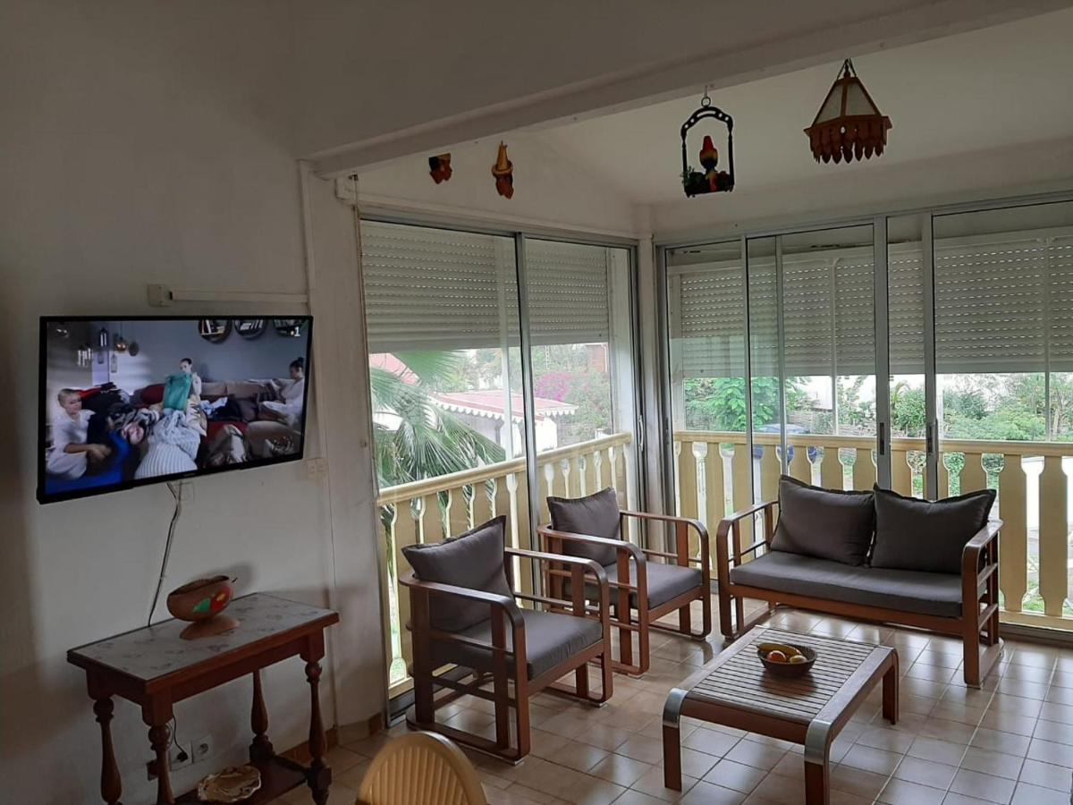 Hameau De St Luce Apartment Сен-Лу Екстериор снимка